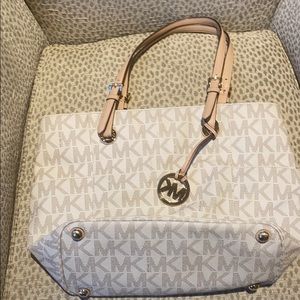 Michael Kors Tote